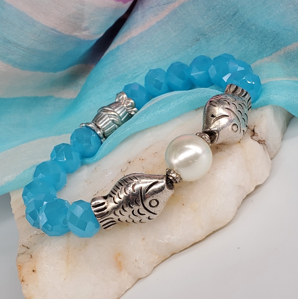 Pisces Jewelry Blue Crystal's White Pearl Fish Silver Stretchy Bra